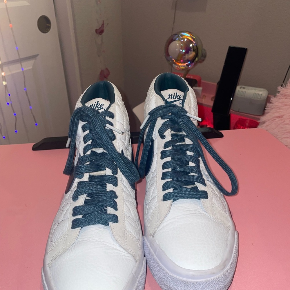 Nike Men’s White And Teal Sneakers - image 2